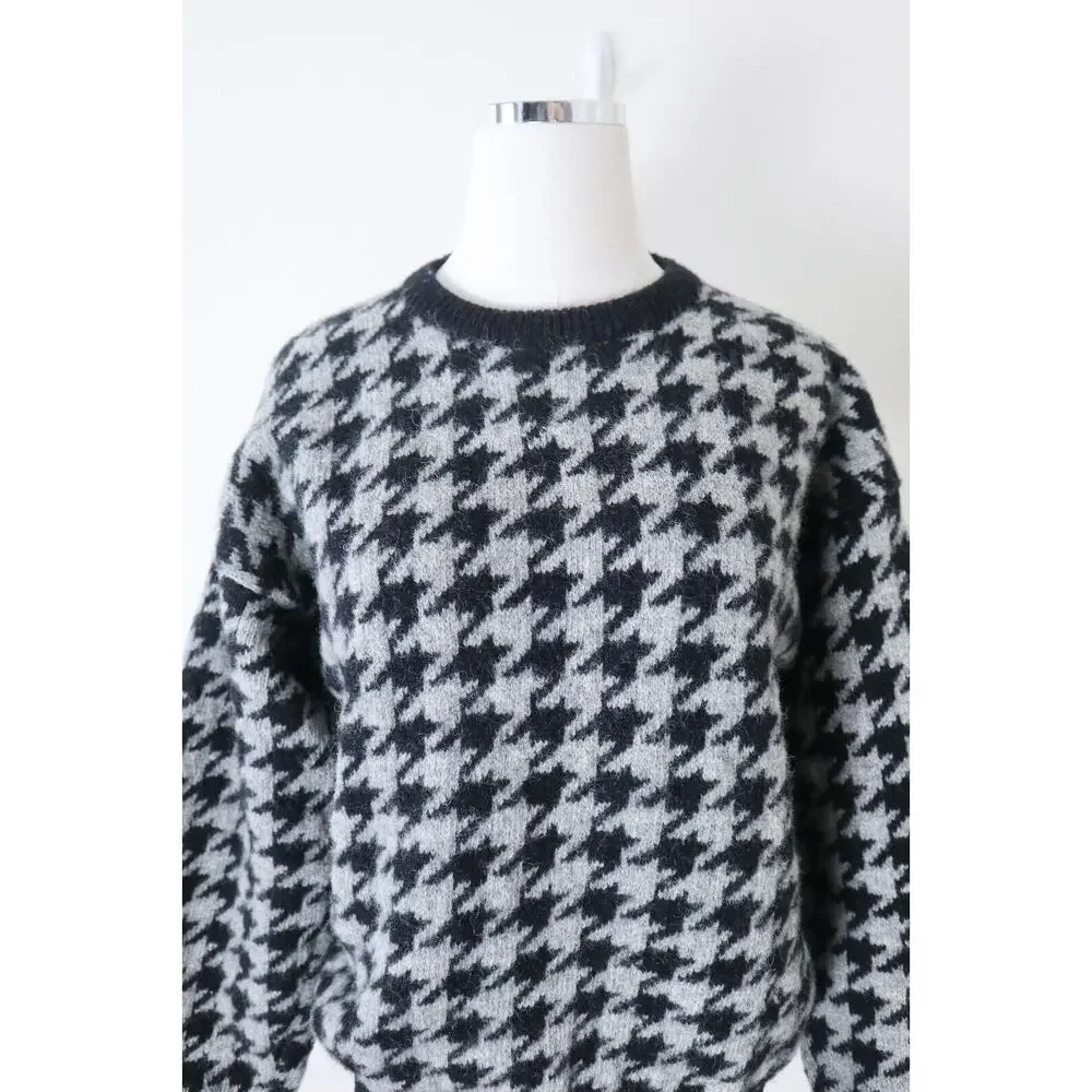 Vintage 1980s CREW Shetland Wool Houndstooth Sweater Pullover Black Gray